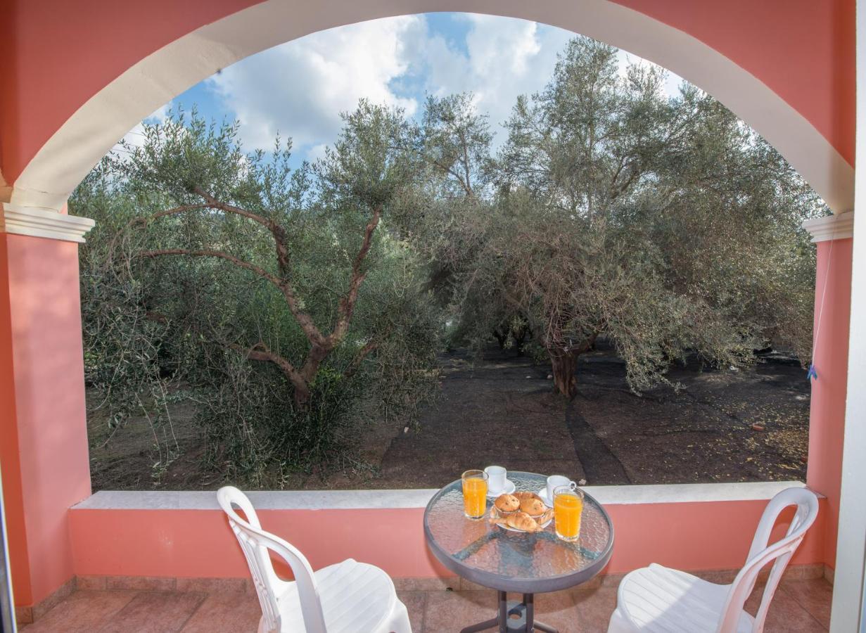 Апартаменти Kogeros Айос-Єорйос-Пагон Екстер'єр фото